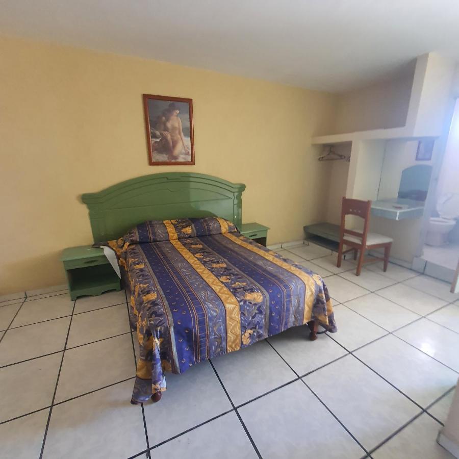 Deluxe King Room,1273566265:JPEG