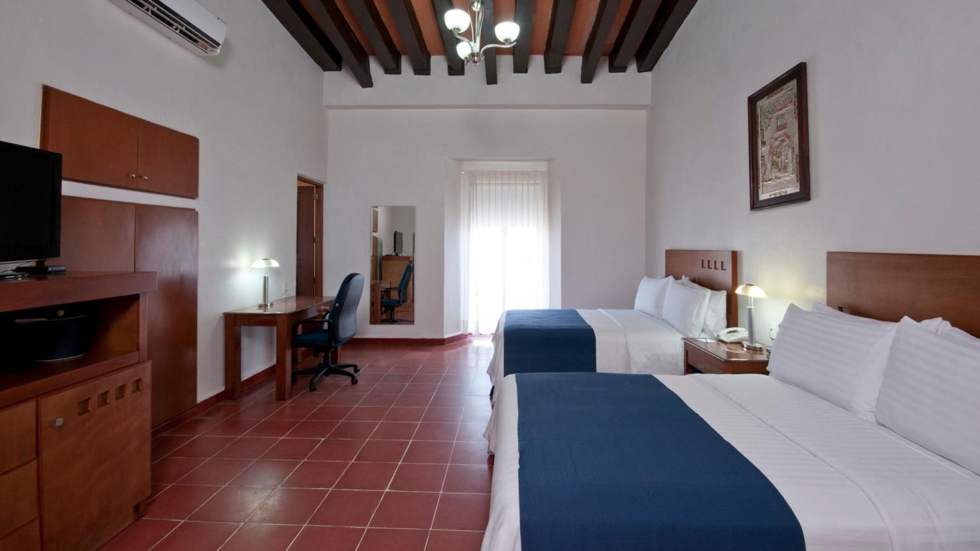 Queen Room with Two Queen Beds - Non-Smoking,1436626192:JPEG