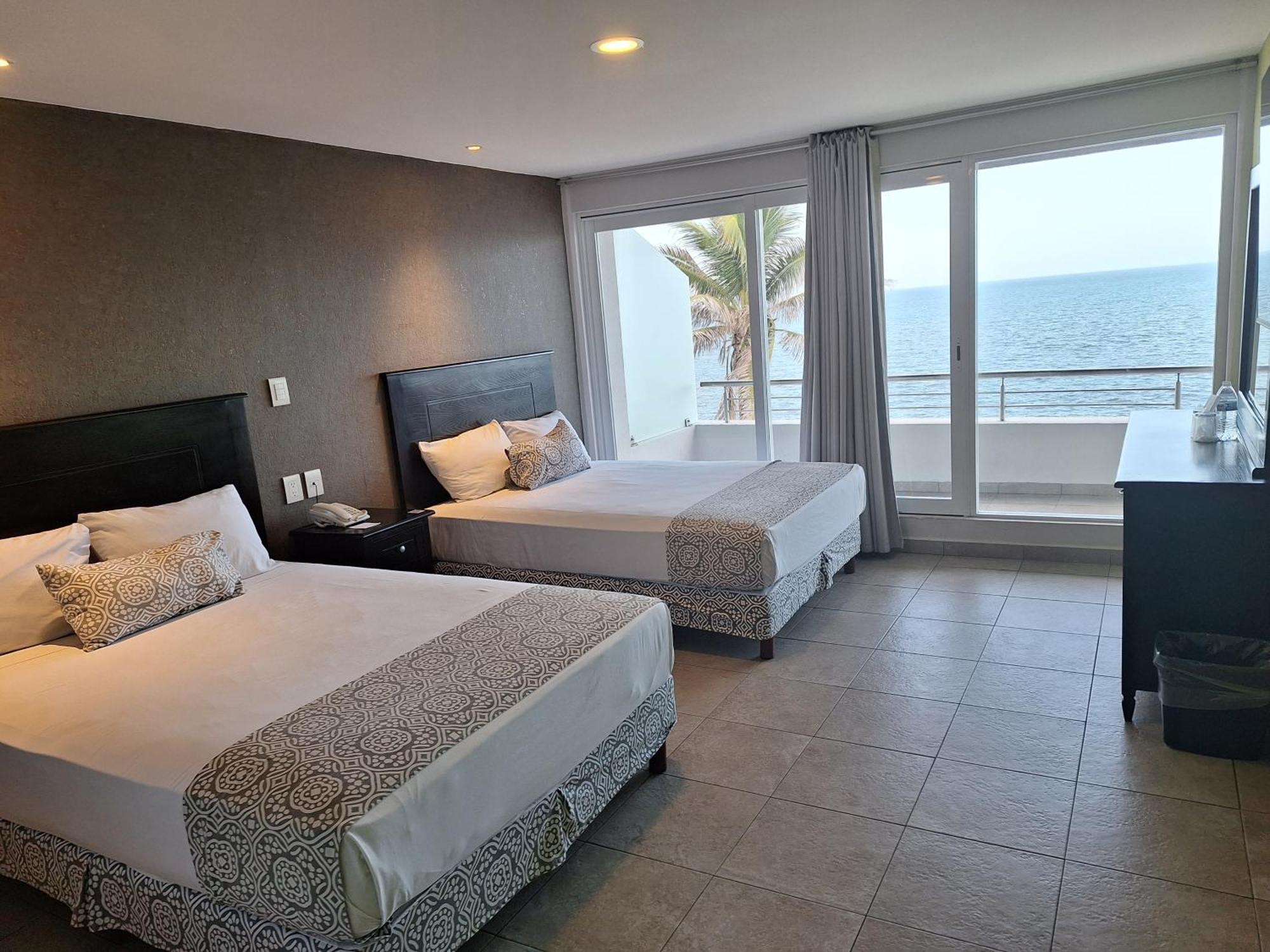 Twin Room Sea View