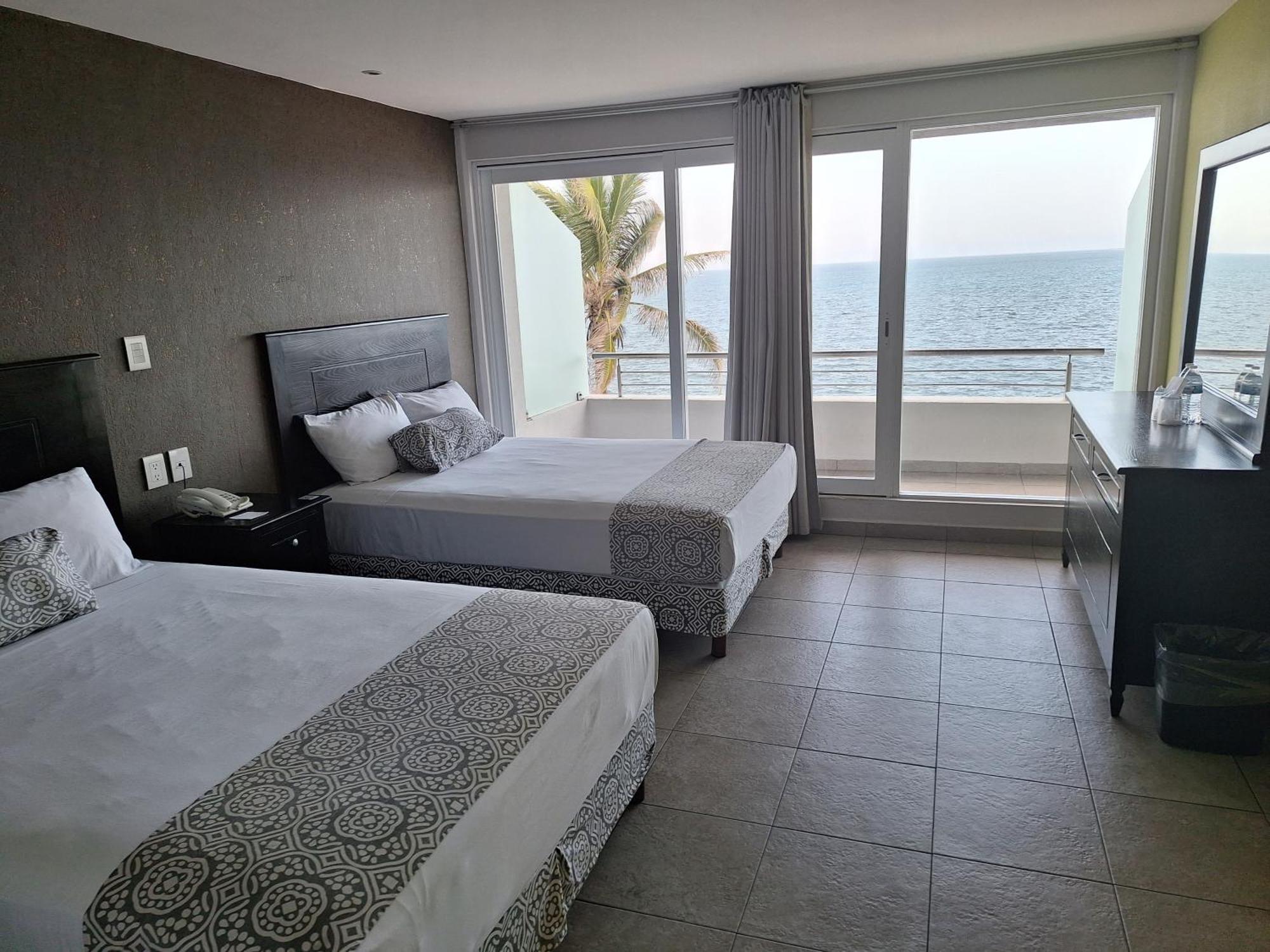 Twin Room Sea View