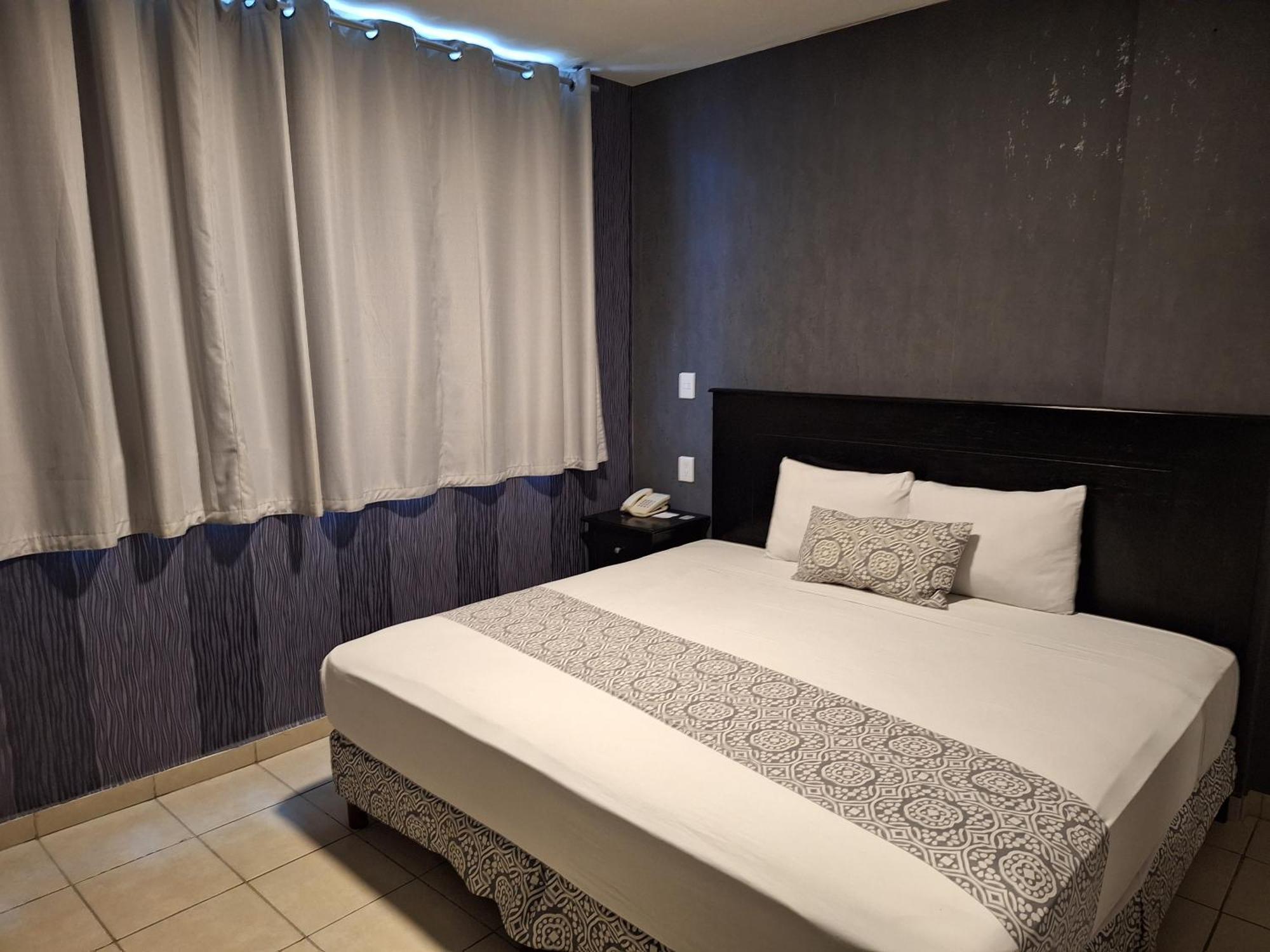 Standard King Room