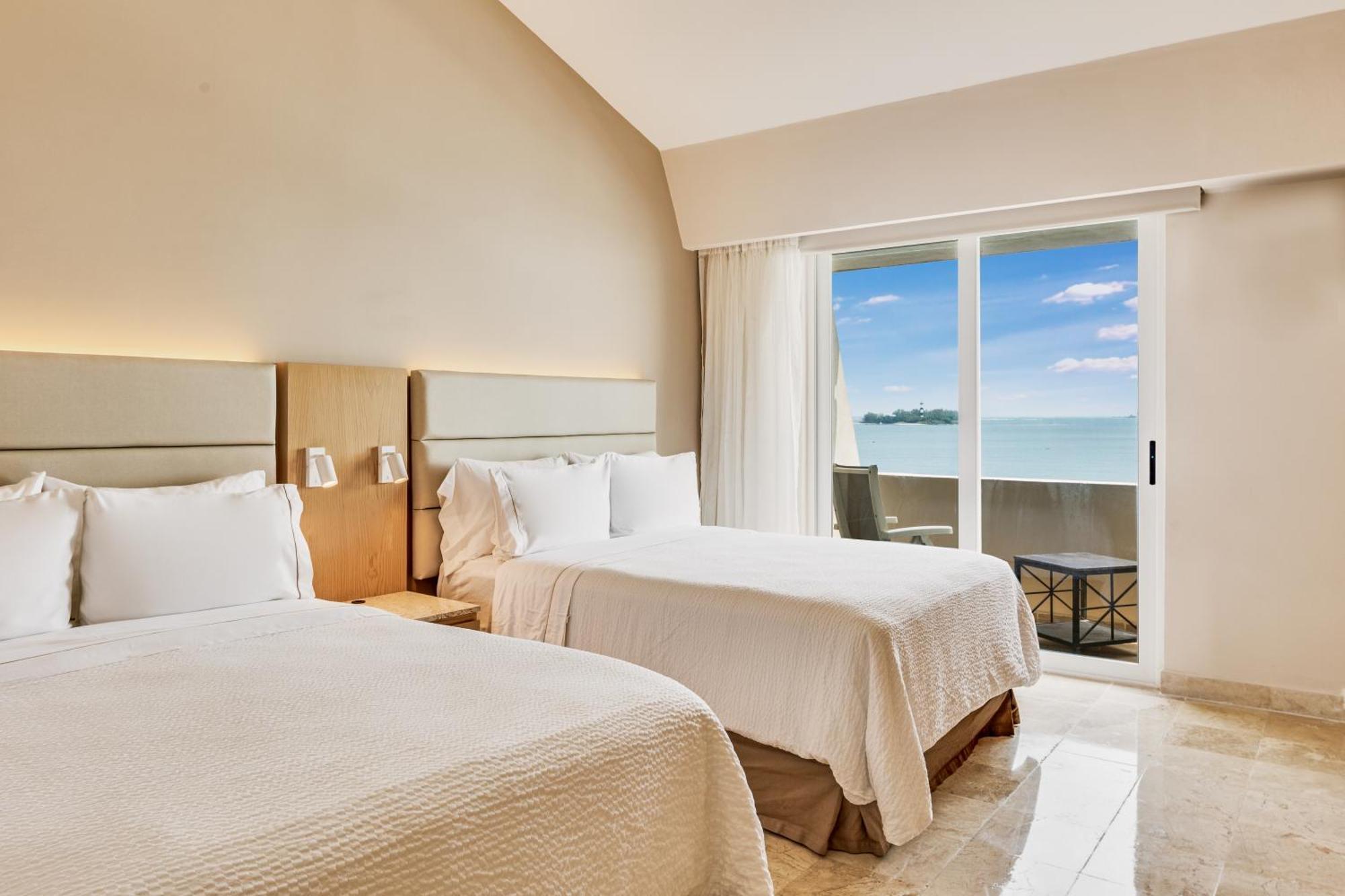 Luxury Room Plus Ocean Front 2 Double