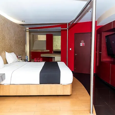Dluxe Auto Hotel Adults Only-2