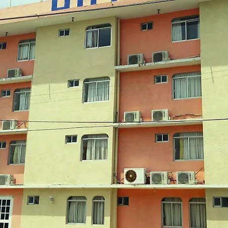 Hotel Plaza Jardin-2