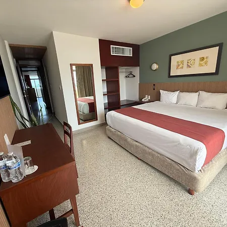 Hotel Royalty-2